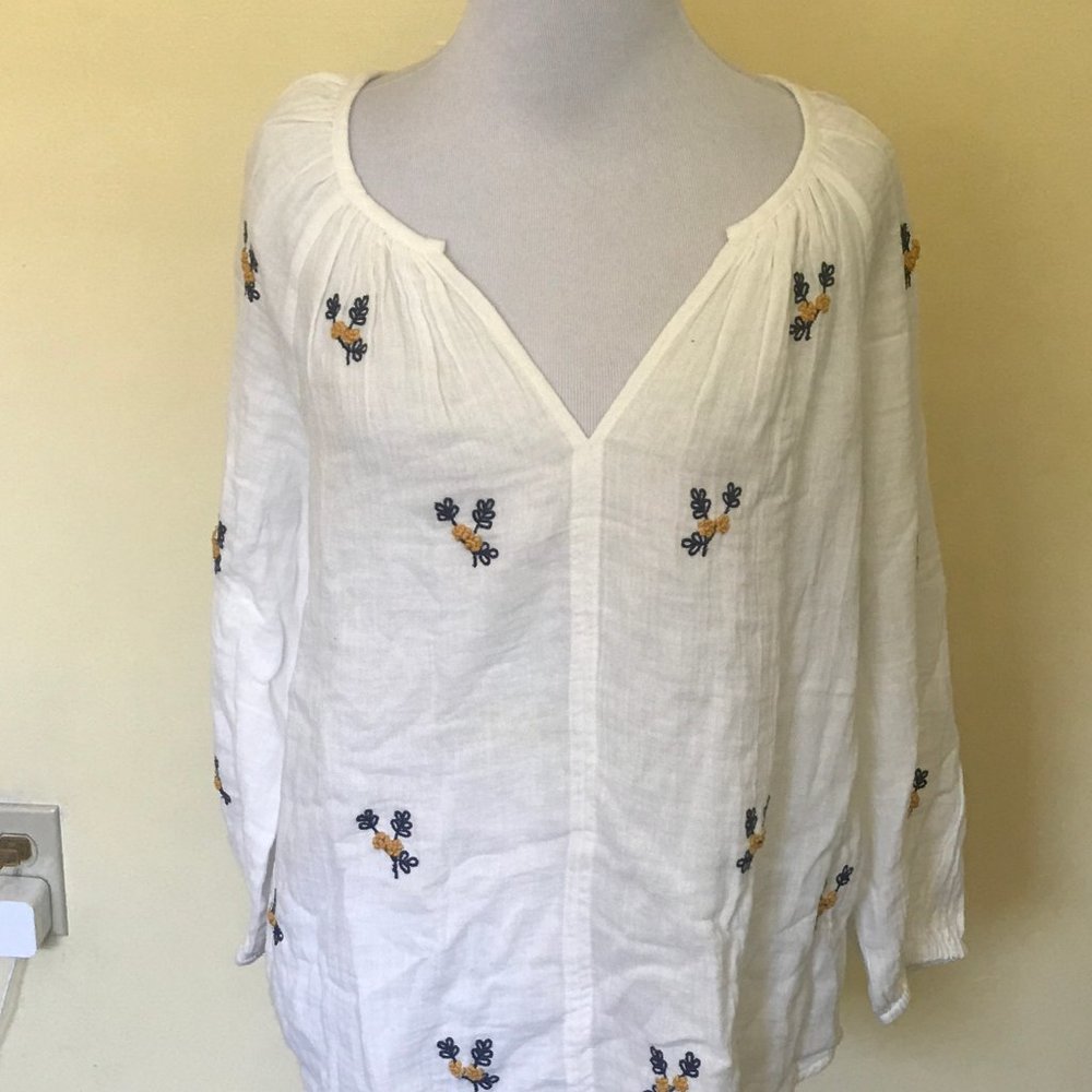 Velvet by Graham Spencer White Blouse NWT